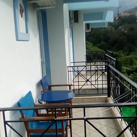 Elpida Aparthotel 3*